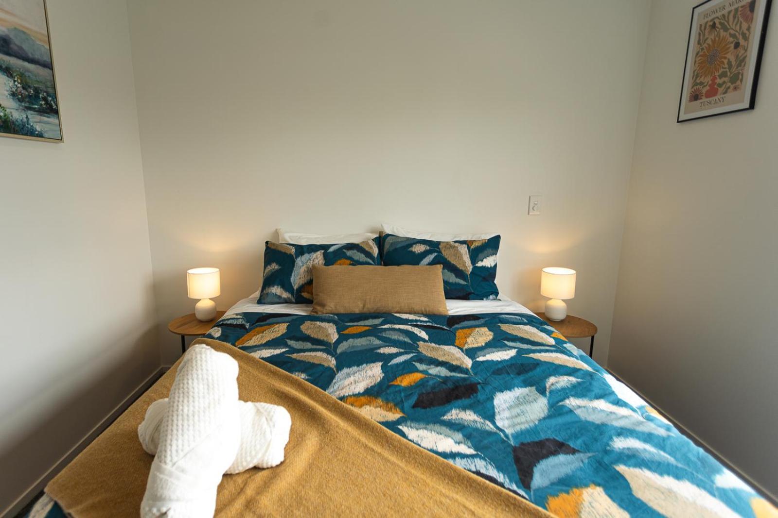 Modern 2 Bedroom Townhouse In Cbd With Parking! Sleeps 5 Christchurch Zewnętrze zdjęcie