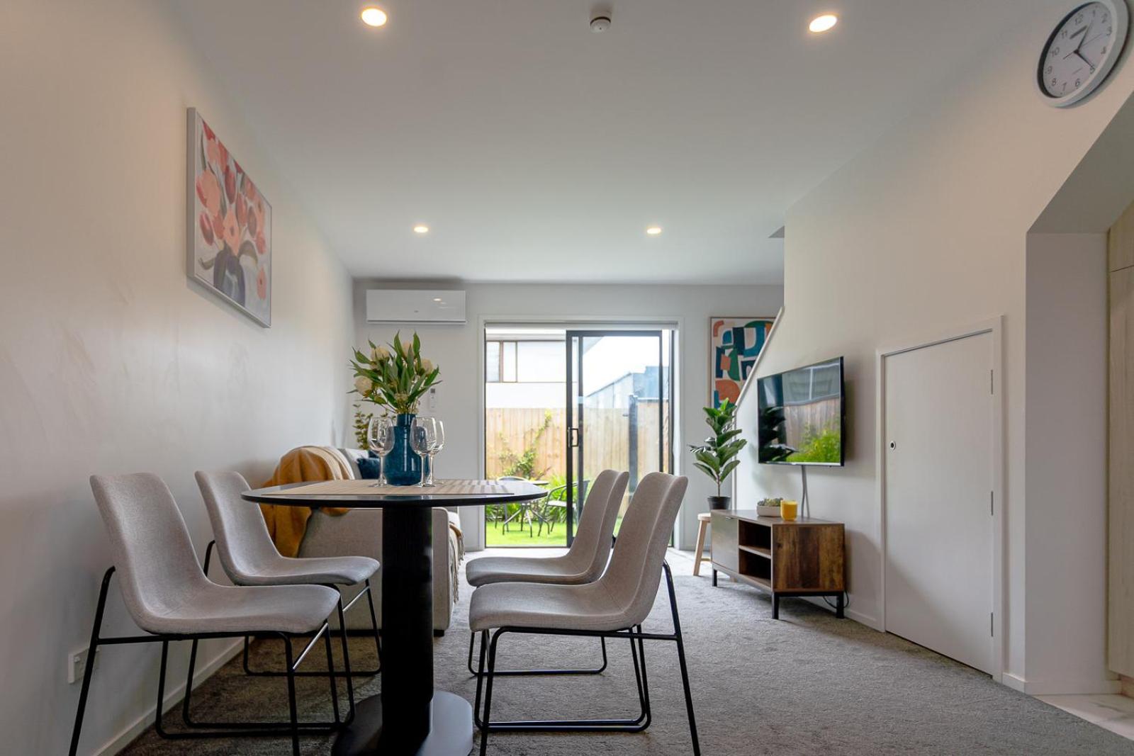 Modern 2 Bedroom Townhouse In Cbd With Parking! Sleeps 5 Christchurch Zewnętrze zdjęcie